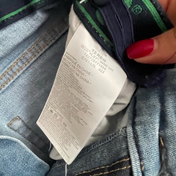 Levi's Light Wash Denim Jeans - Picture 5 of 5